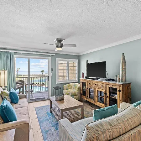 Holiday Surf And Racquet Unit 210